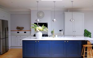 Kitchen island- click for photo gallery